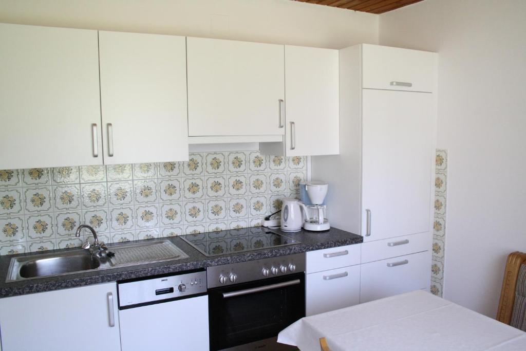 Ferienwohnungen Benedikt Villach Room photo